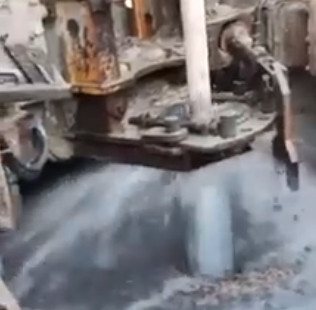 岩石井--深水井